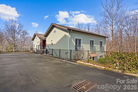Photo of 600 N Skyloft Drive #202, Asheville, NC 28801 (MLS # 4350007)