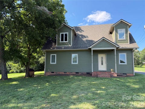 Photo of 423 Moose Club Road, Statesville, NC 28677 (MLS # 4409836)