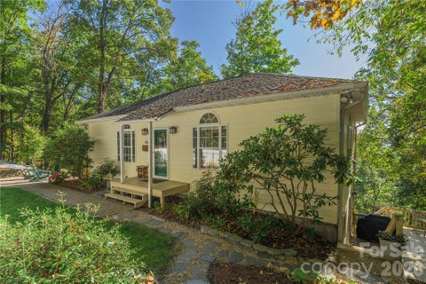 Photo of 804 Madison Heights Drive, Marshall, NC 28753 (MLS # 4435452)