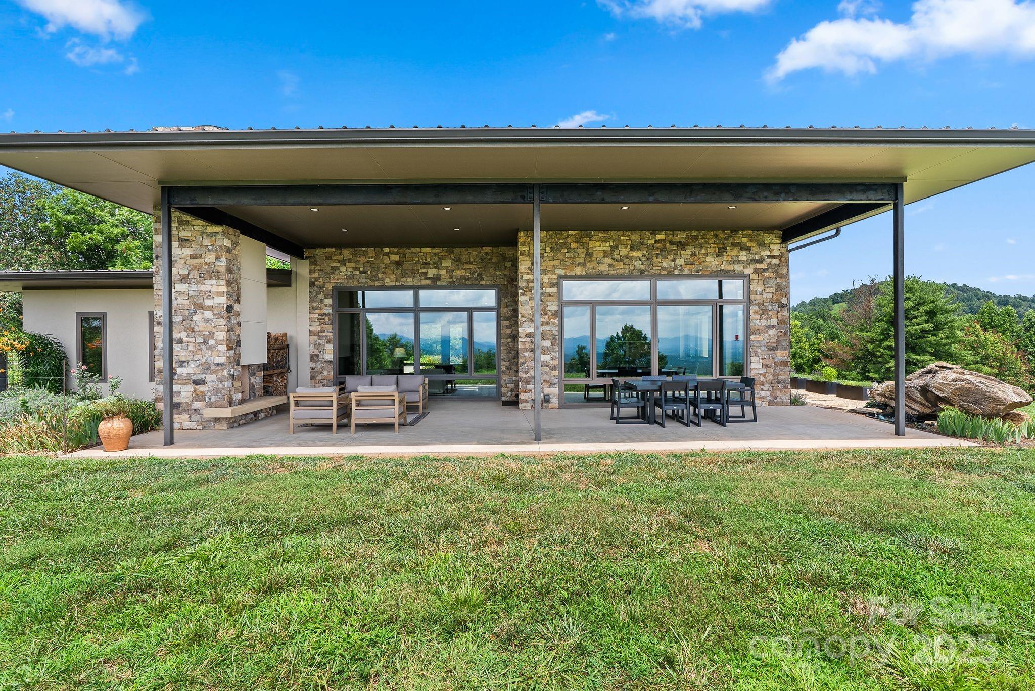 1045 & 1047 Graham Road