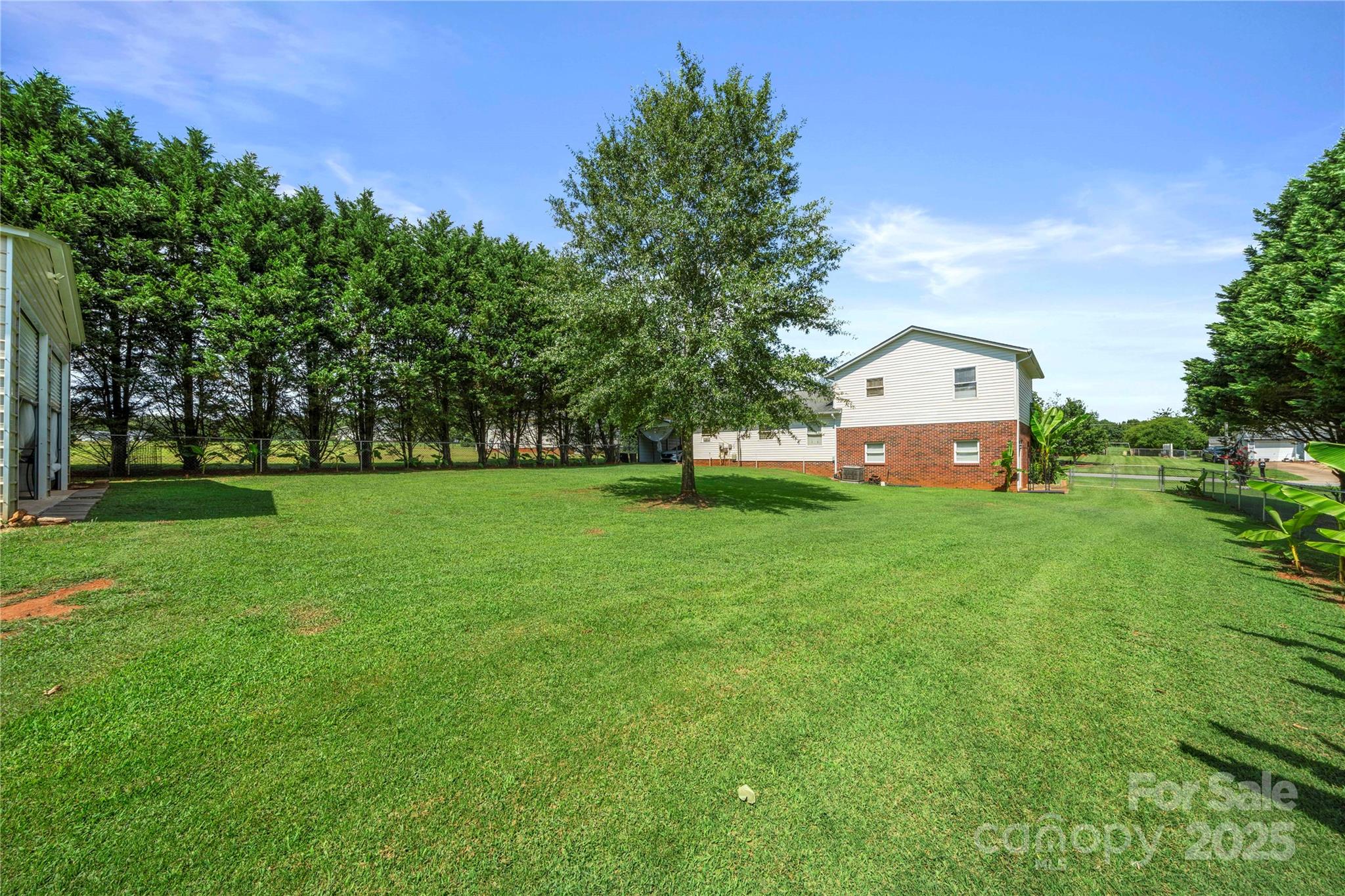 938 Lyndsey Brook Court