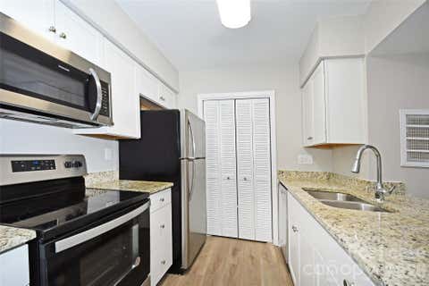 Photo of 11185 Harrowfield Road, Charlotte, NC 28226 (MLS # 4404555)