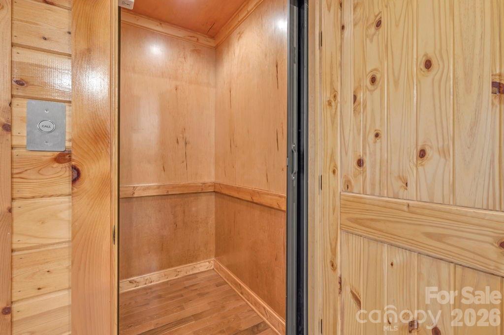 Gingercake Acres - Residential