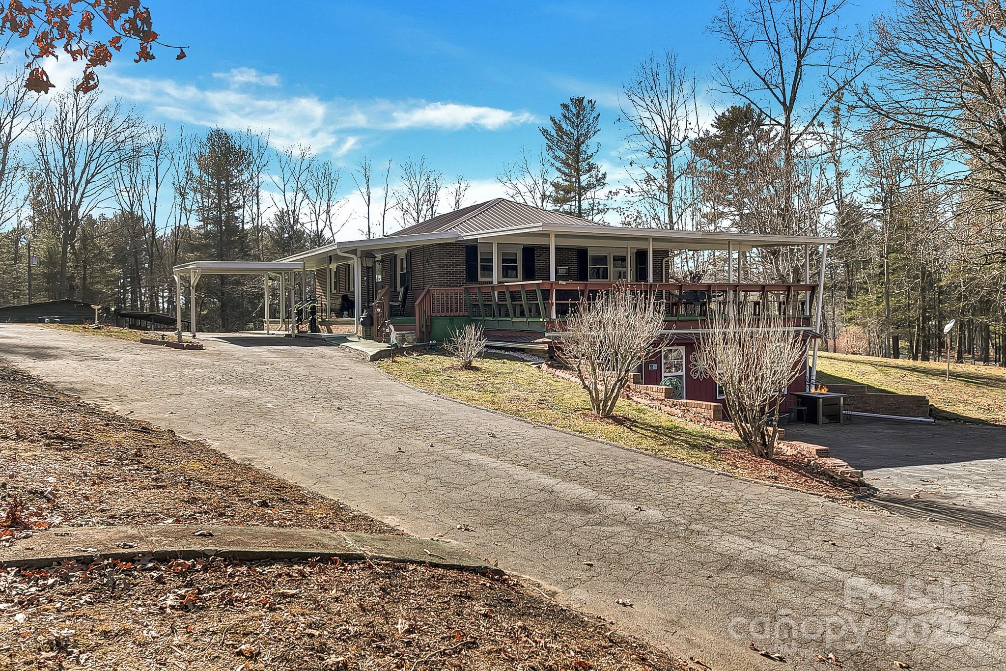 44 Tuttle Road