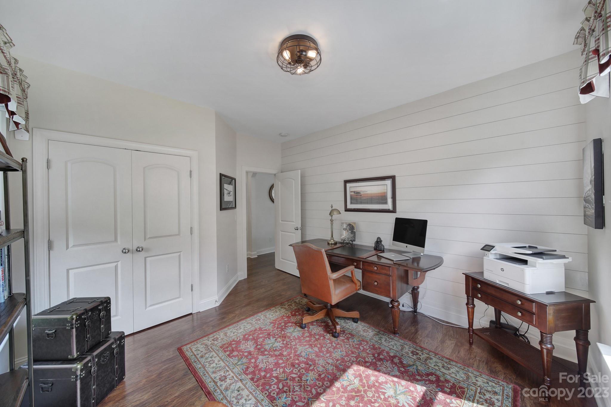 Barber Rock - Residential