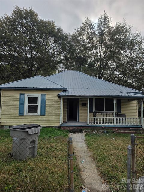 1517 W Walnut Avenue Gastonia NC 28052