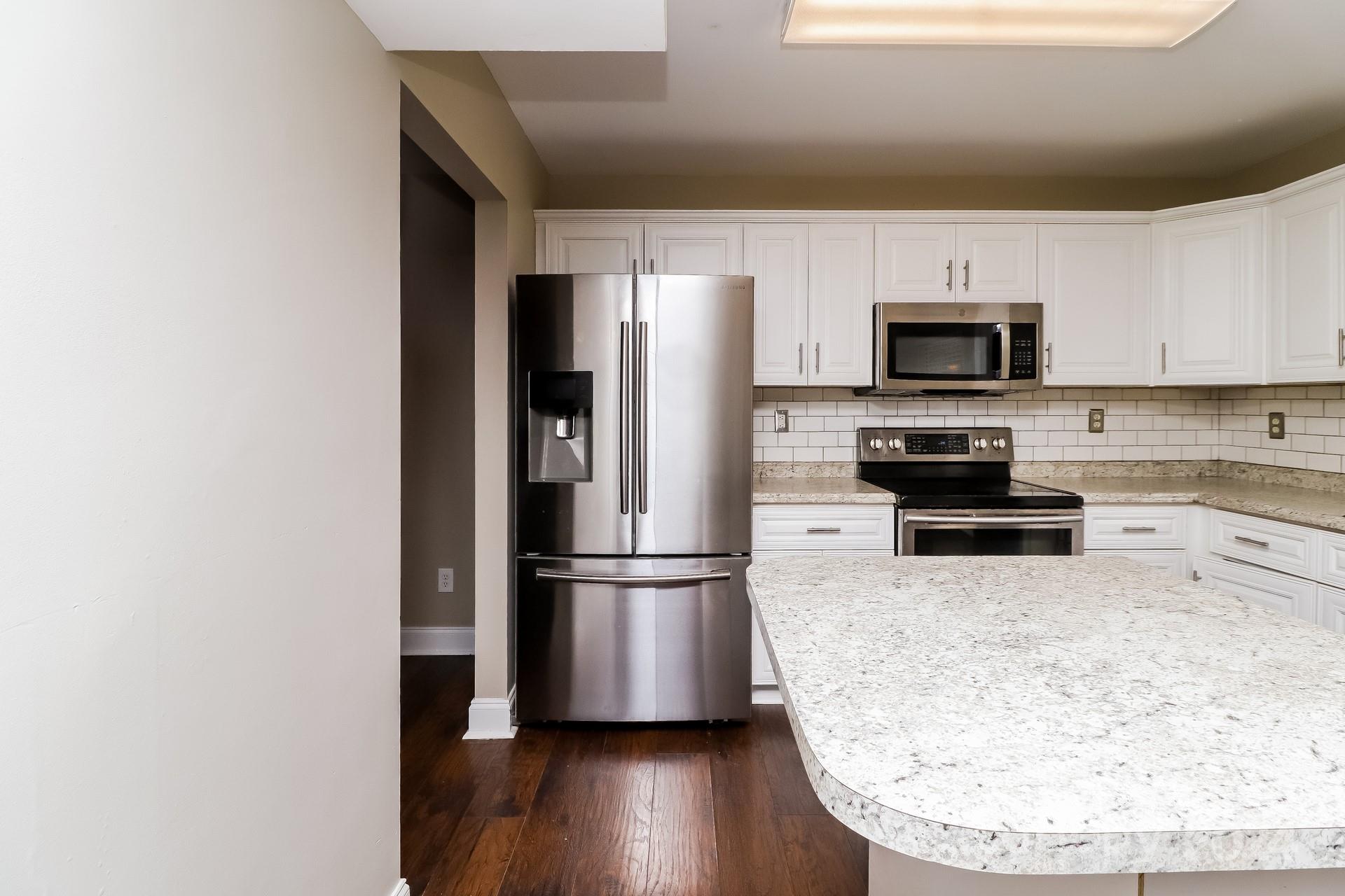 Hubbard Woods - Residential Lease