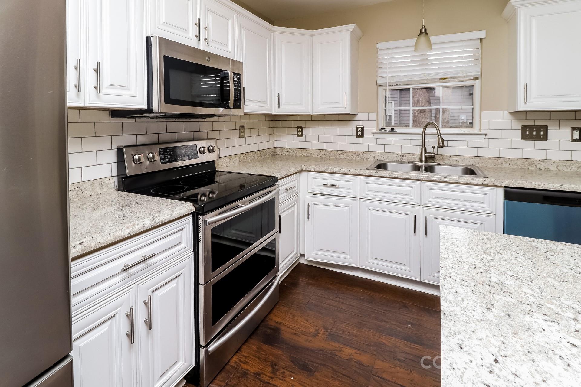 Hubbard Woods - Residential Lease