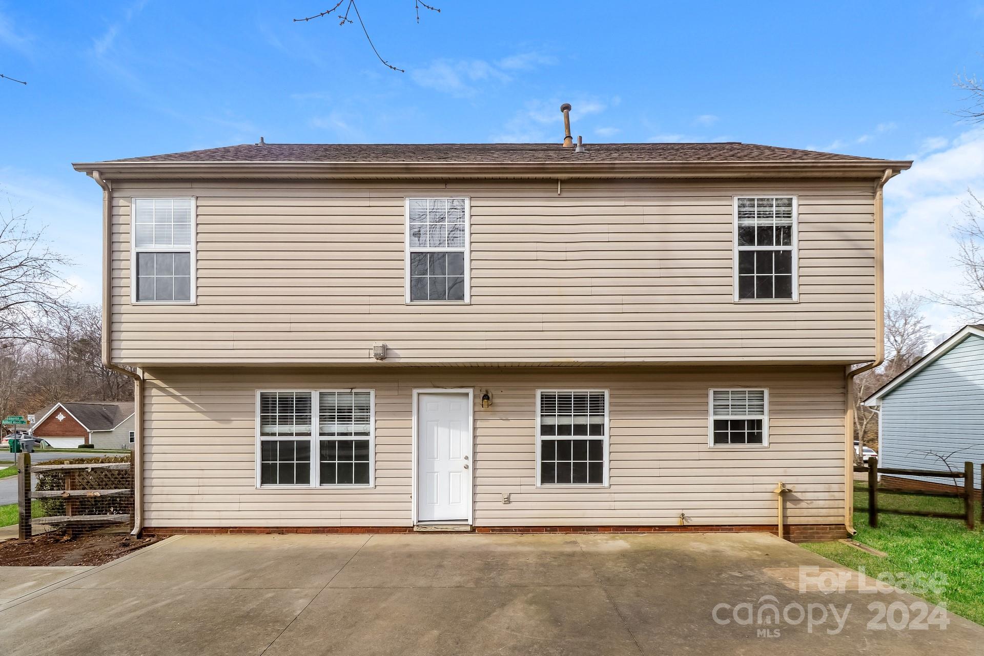 Hubbard Woods - Residential Lease