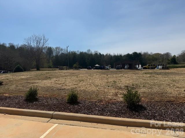 4738 Commons Drive 101-103