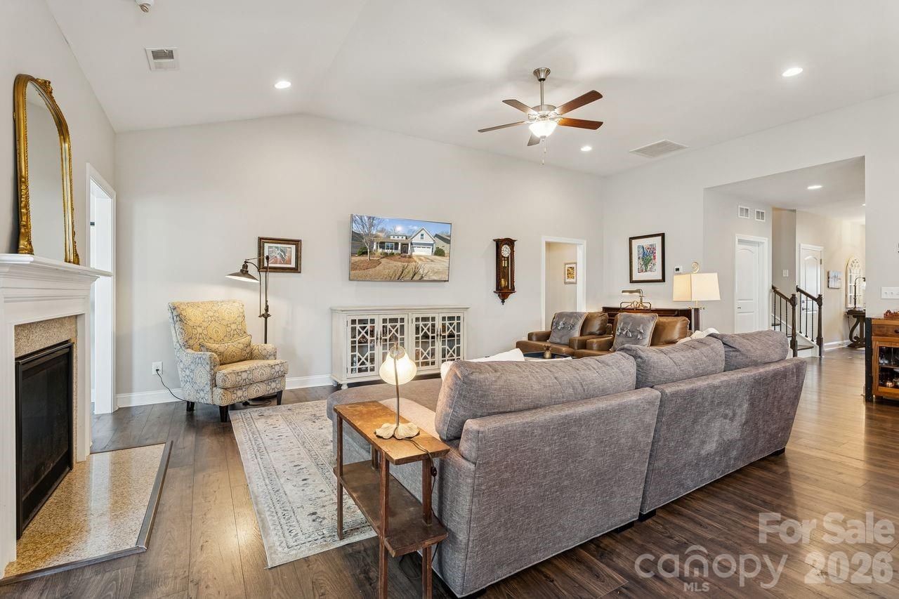 The Conservancy at McLean - Residential