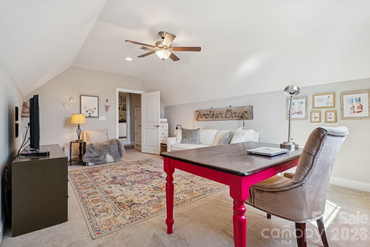 The Conservancy at McLean - Residential