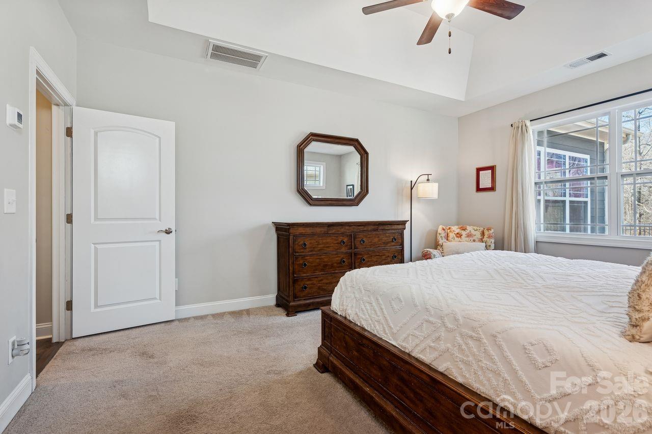 The Conservancy at McLean - Residential