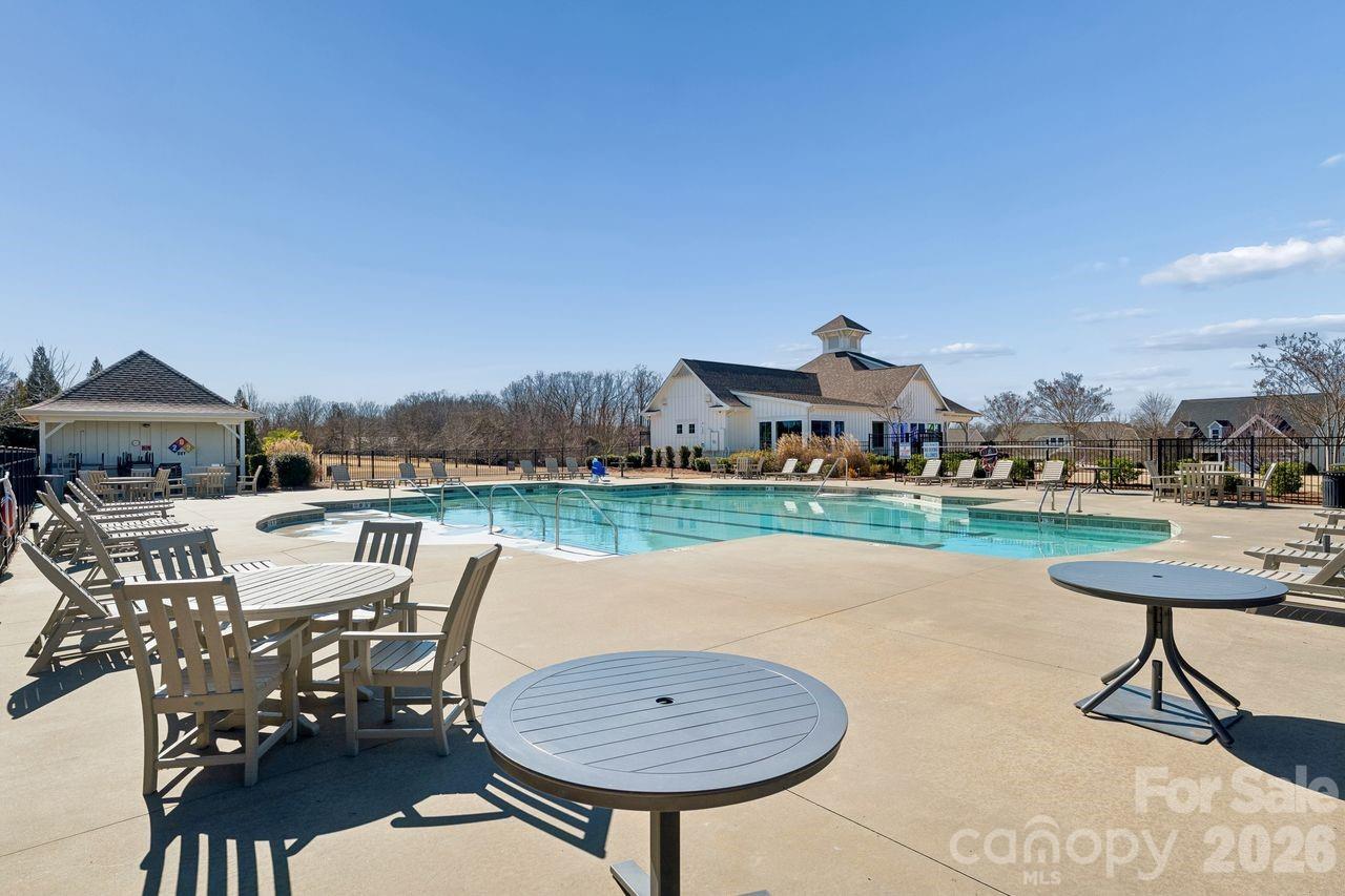 The Conservancy at McLean - Residential