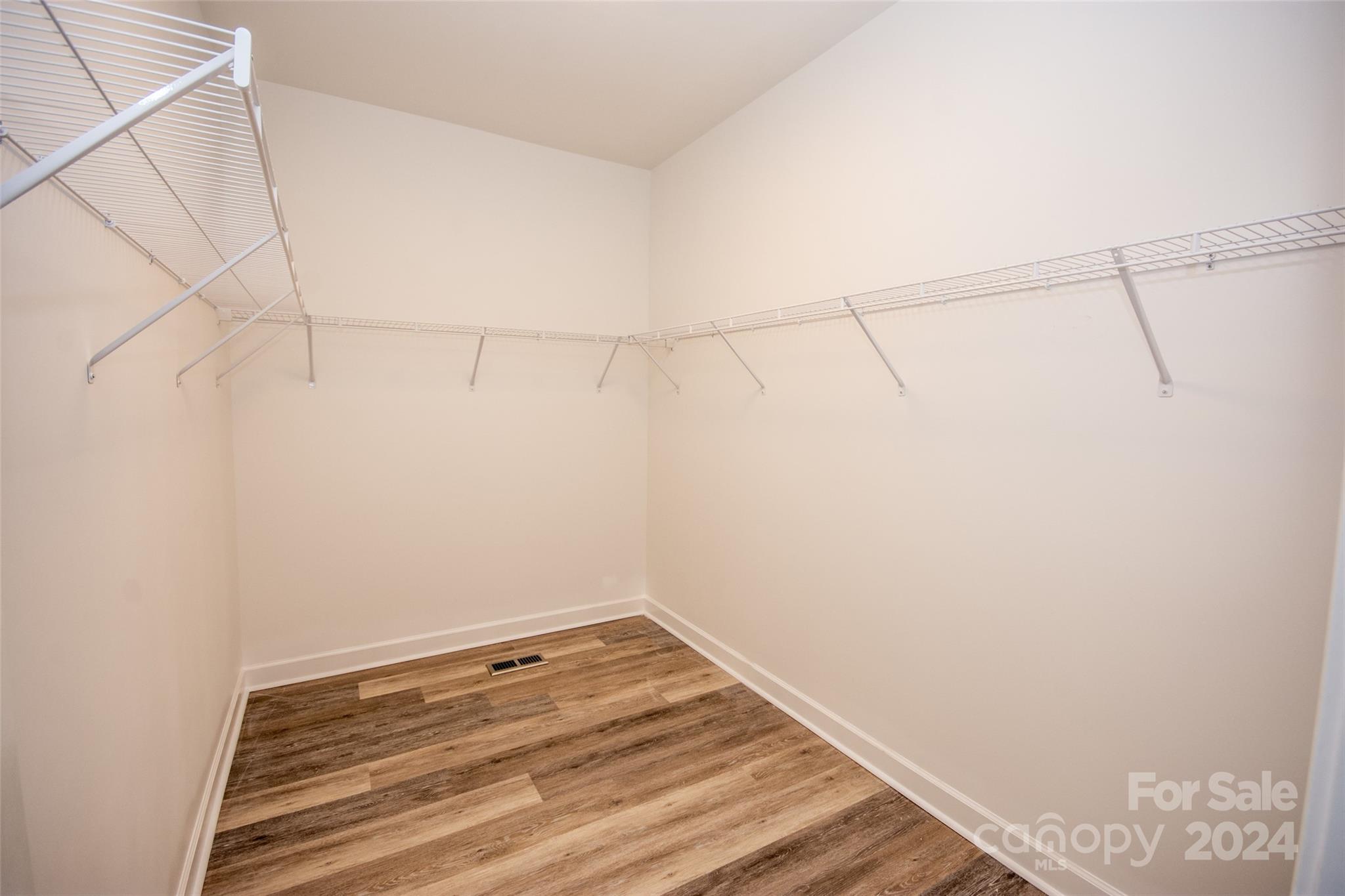 Shadow Wood Estates - Residential