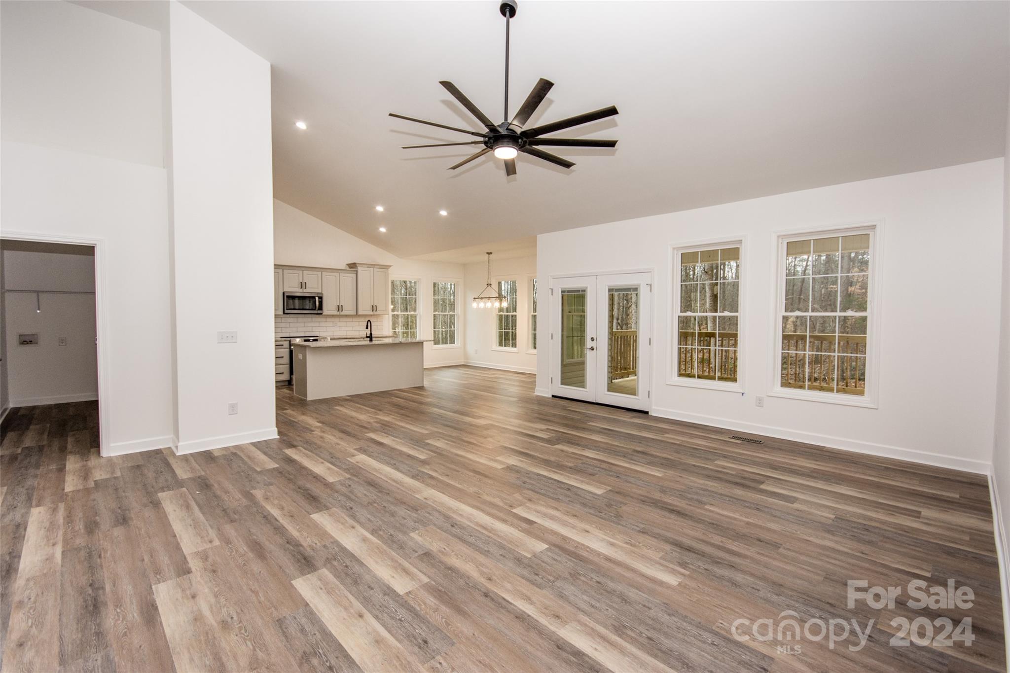 Shadow Wood Estates - Residential