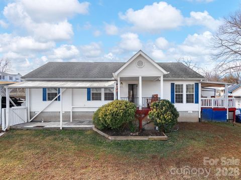 373 Starnes Cove Road Candler NC 28715