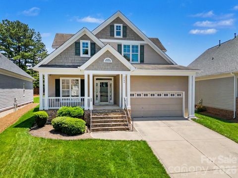 Photo of 3044 Parker Green Trail, Charlotte, NC 28269 (MLS # 4393794)