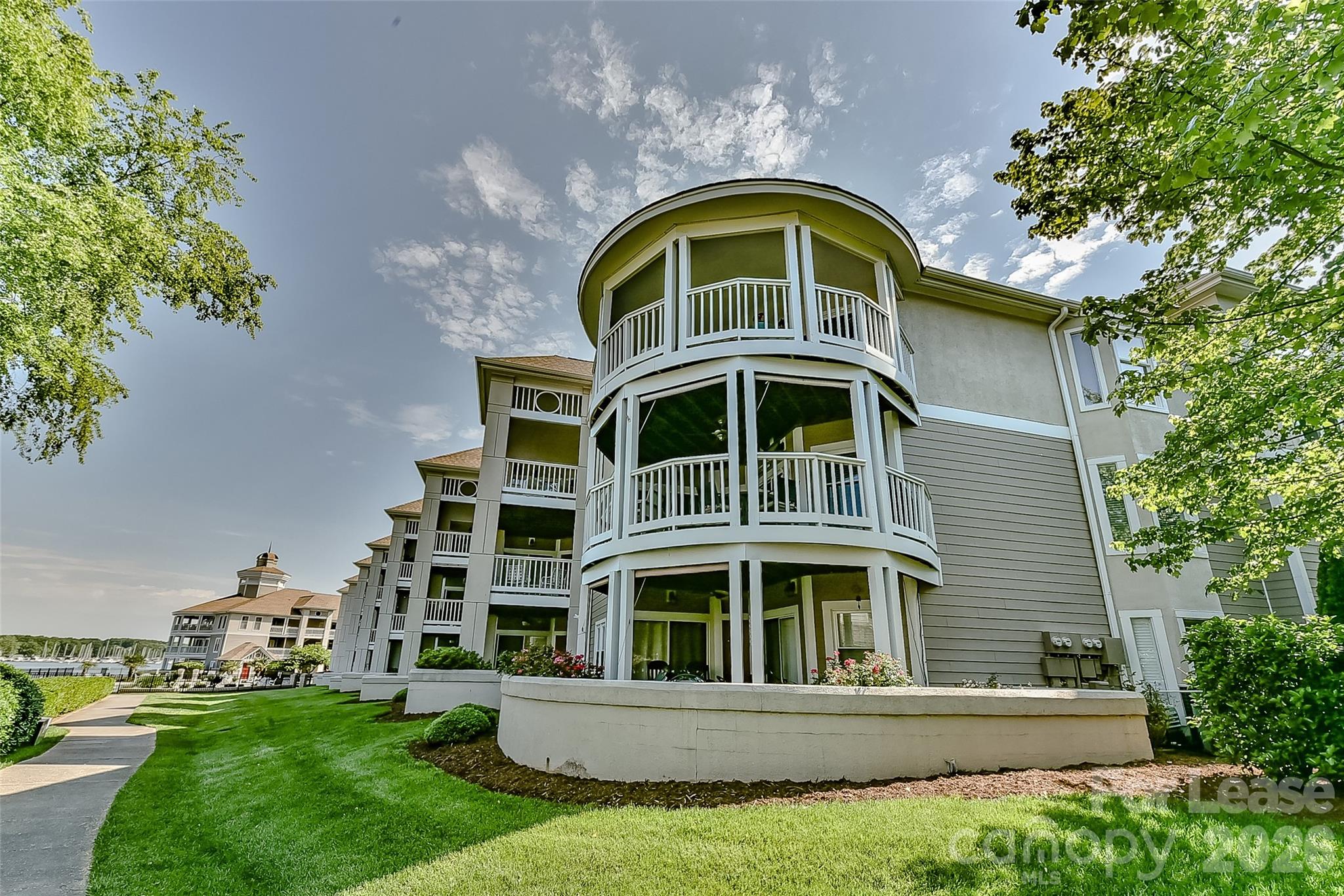 18557 Vineyard Point Lane 47