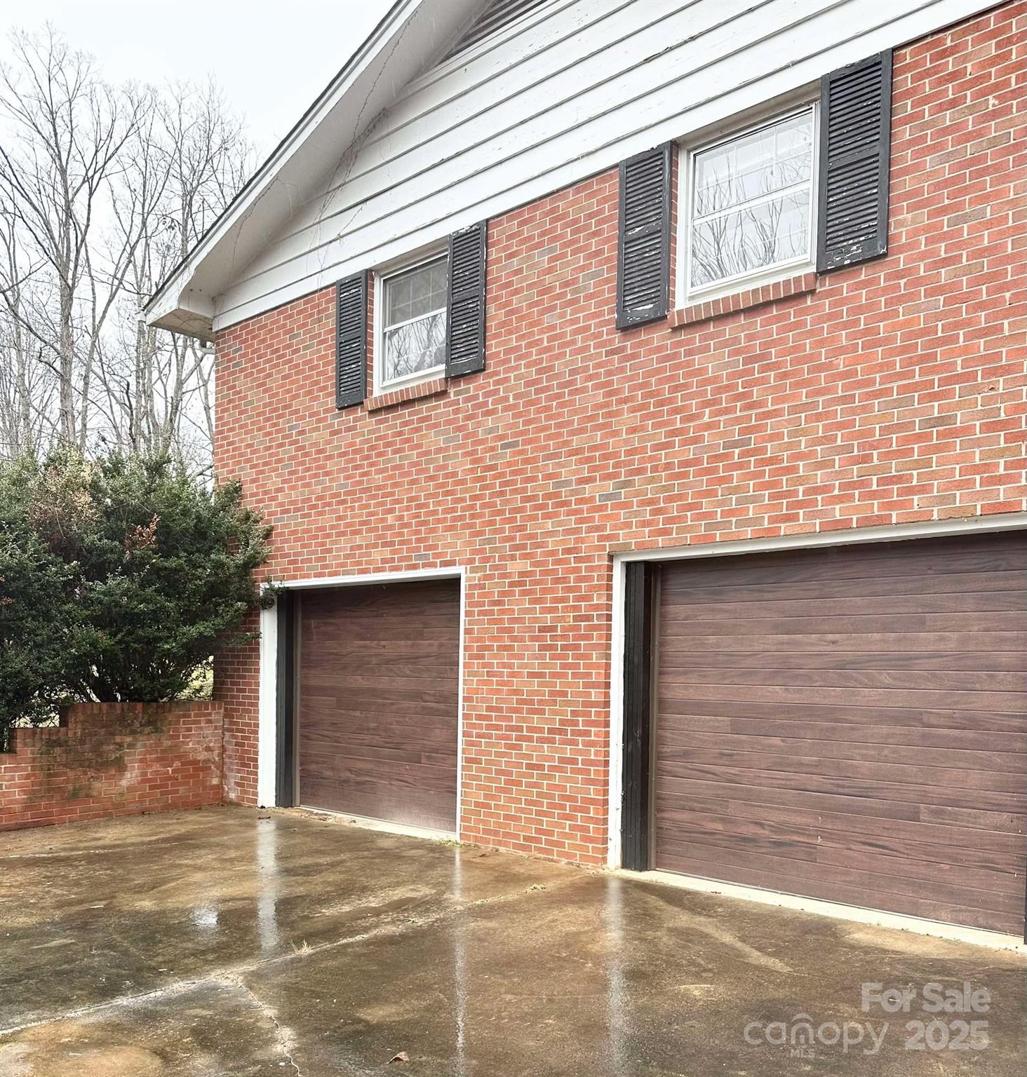 Lenoir, North Carolina 28645, United States, 3 Bedrooms Bedrooms, ,3 BathroomsBathrooms,Residential,Under Contract,3900