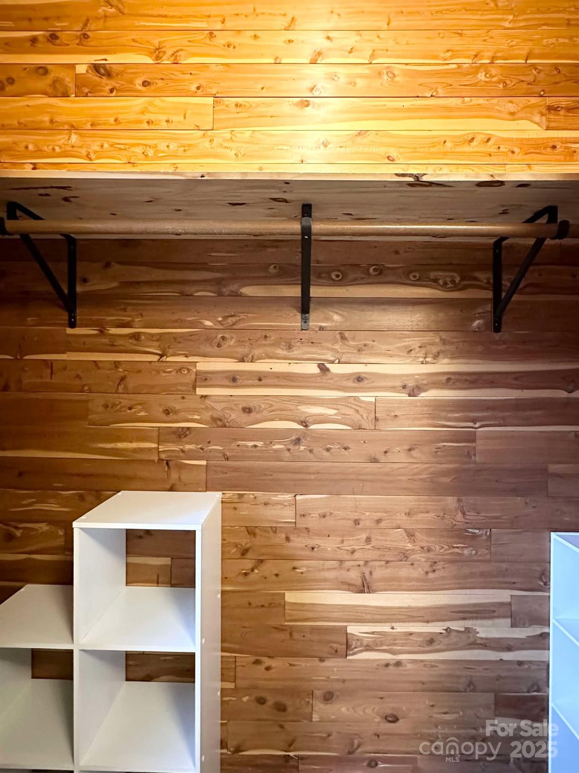 Lenoir, North Carolina 28645, United States, 3 Bedrooms Bedrooms, ,3 BathroomsBathrooms,Residential,Under Contract,3900