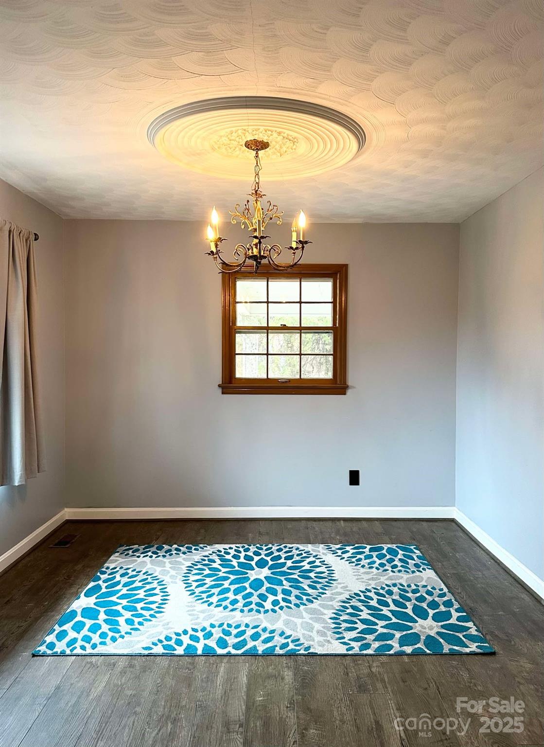 Lenoir, North Carolina 28645, United States, 3 Bedrooms Bedrooms, ,3 BathroomsBathrooms,Residential,Under Contract,3900