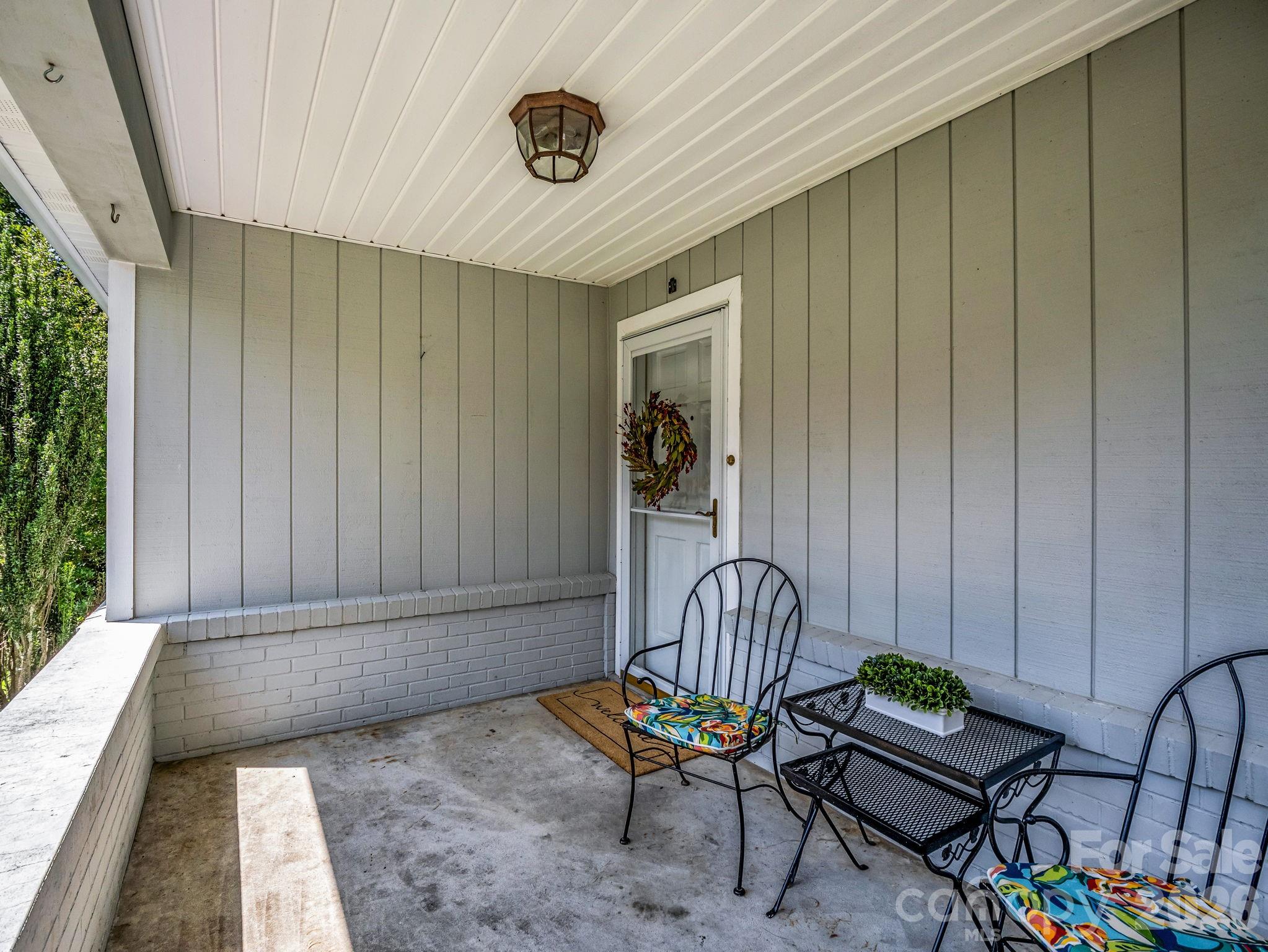 370 Orchard Circle