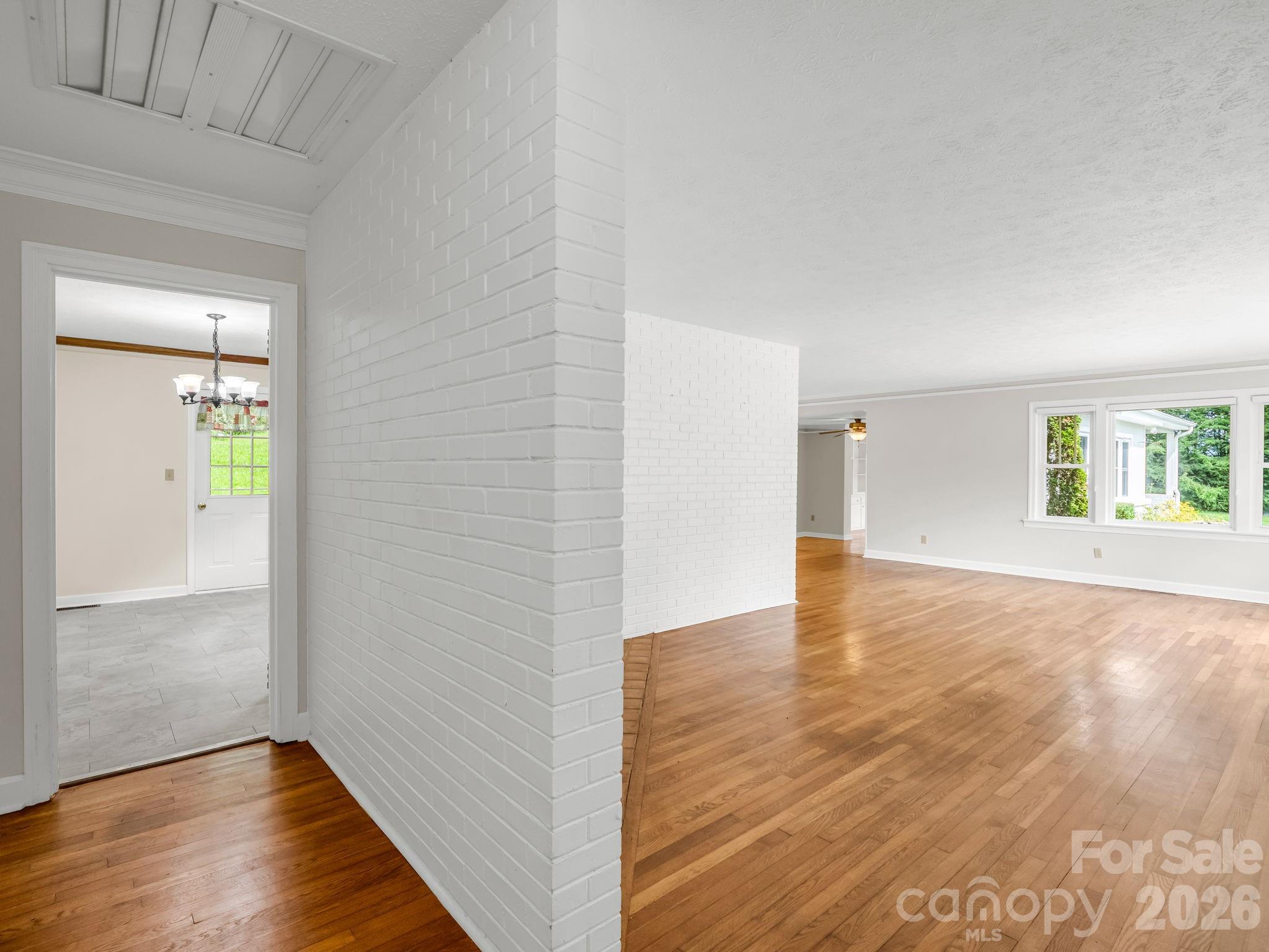 370 Orchard Circle