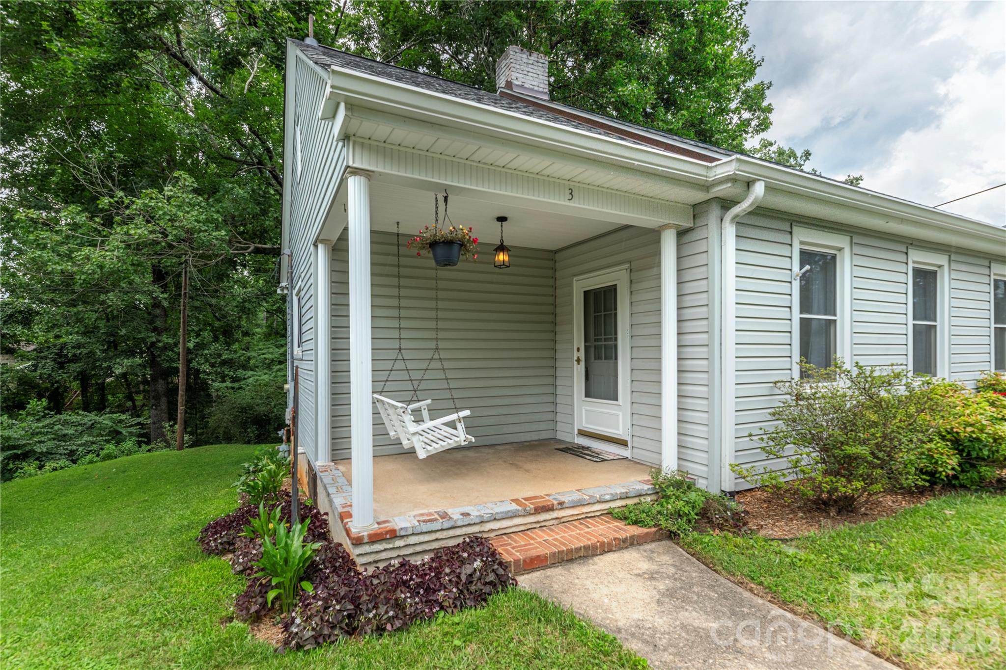 3 Enka Oak Street
