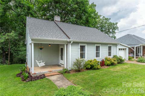 Photo of 3 Enka Oak Street, Candler, NC 28715 (MLS # 4404679)