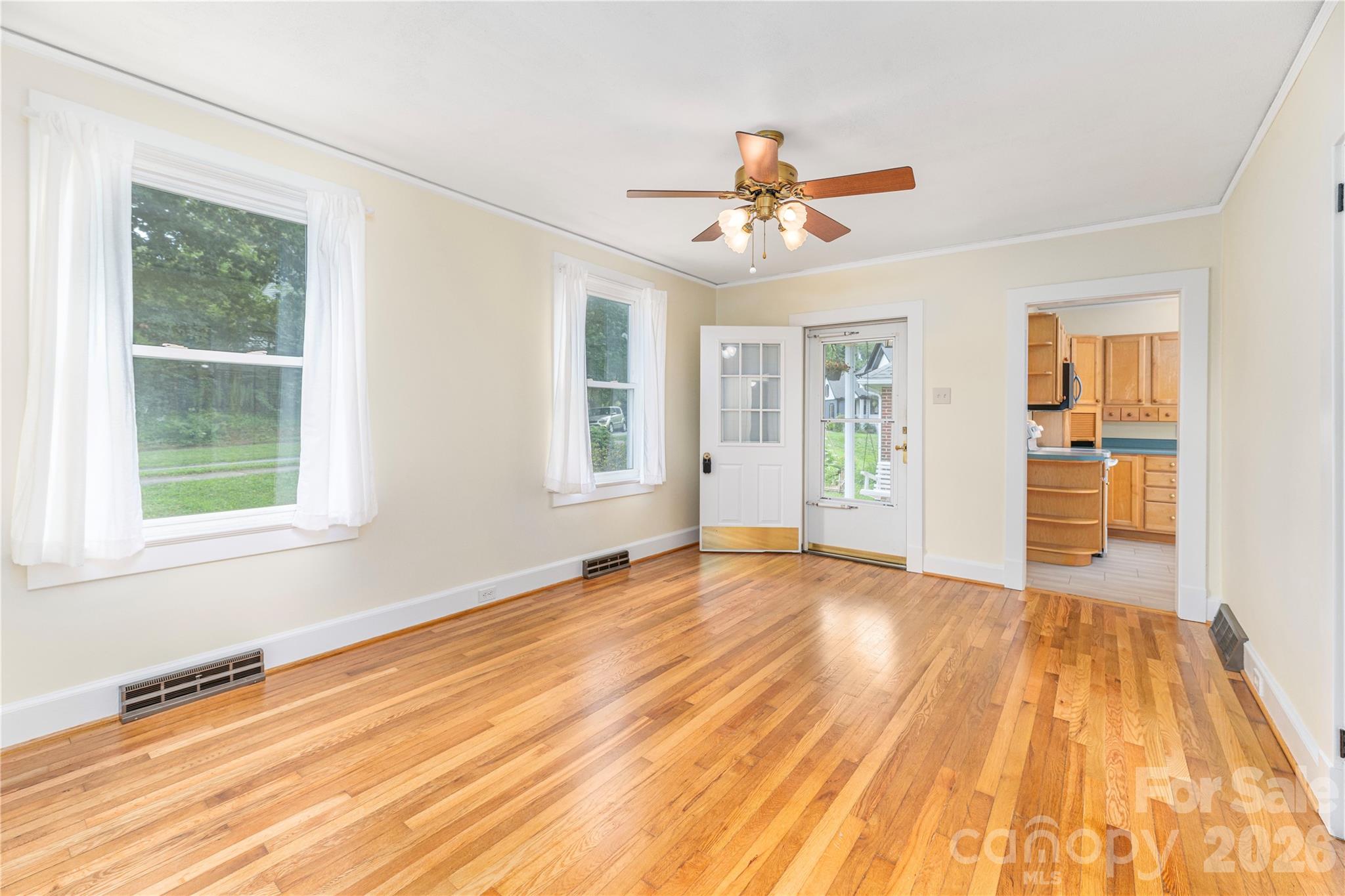 3 Enka Oak Street
