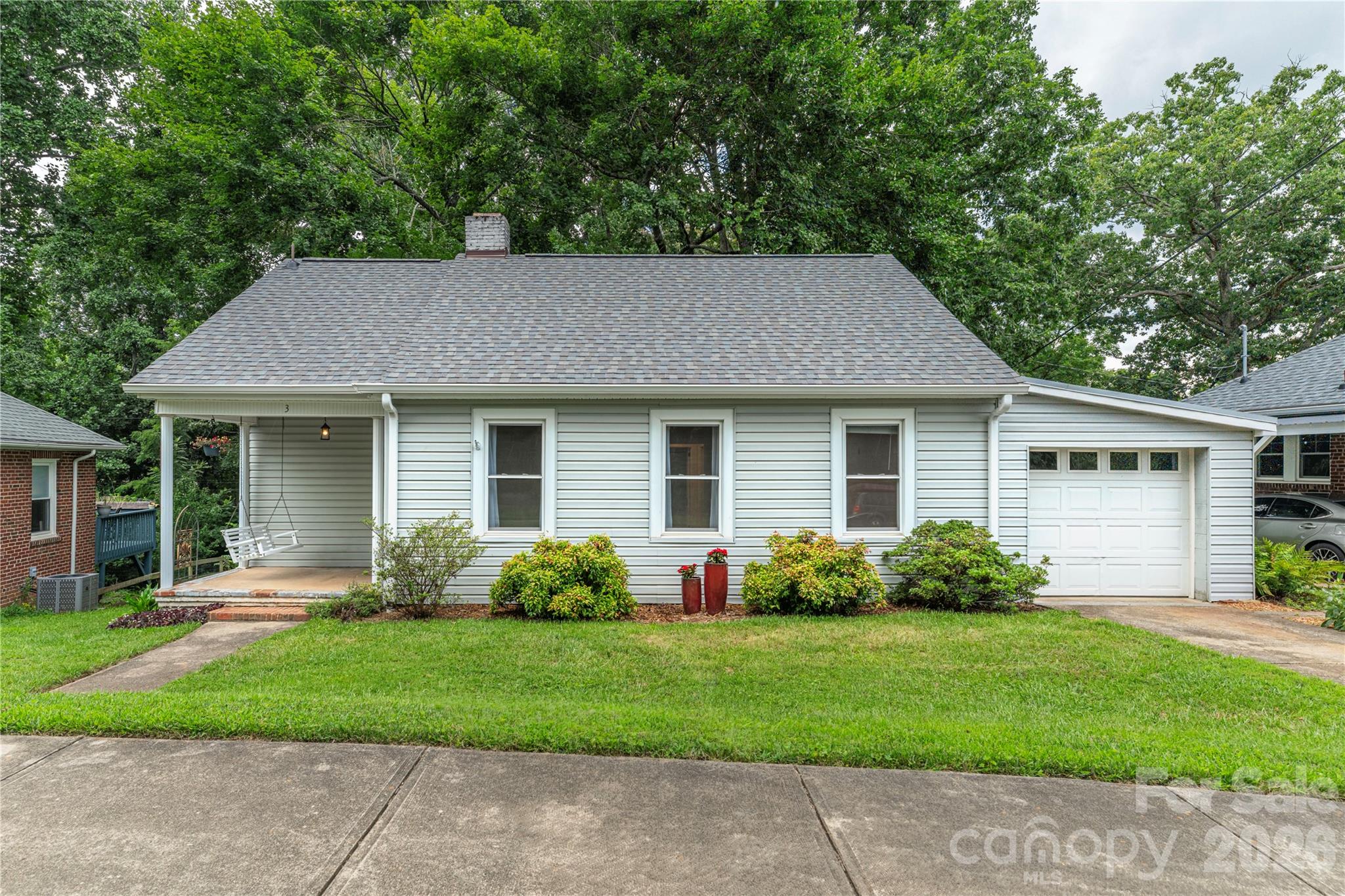 3 Enka Oak Street