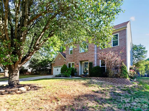 Photo of 8437 Bridgestone Drive, Huntersville, NC 28078 (MLS # 4435568)