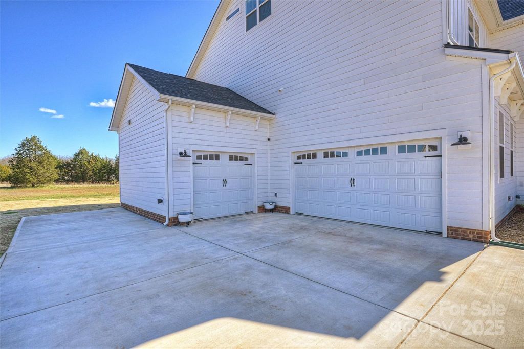listing image 43