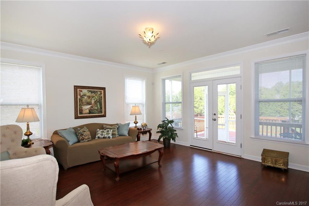 Wellesley - Residential