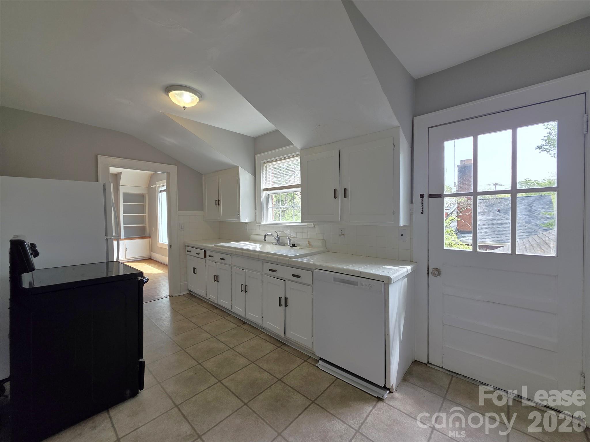 754 Montgomery Avenue Unit B