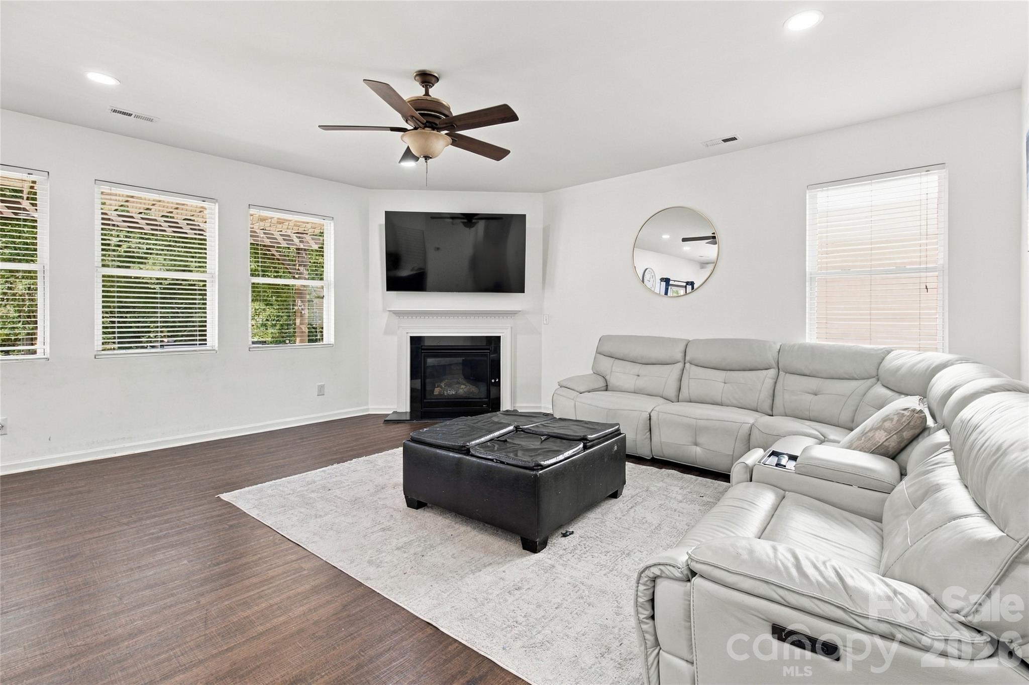 1119 Spicewood Pines Road