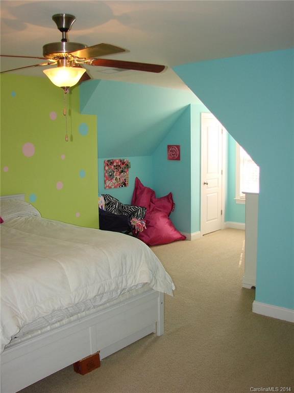 Castle Cliff - Residential