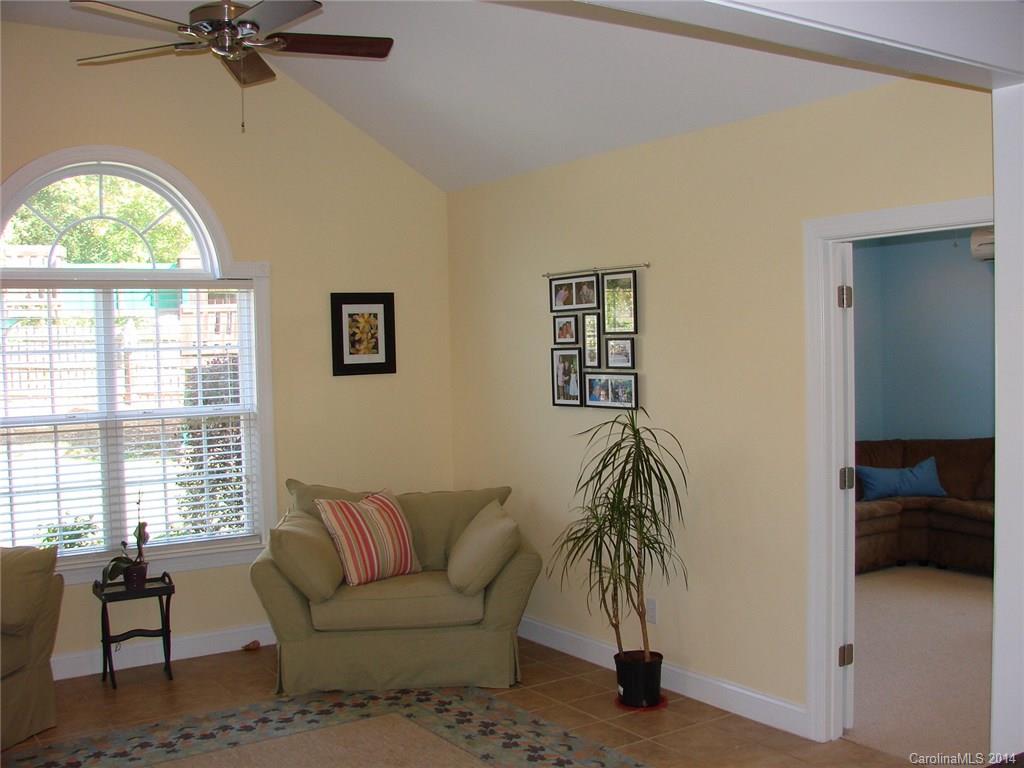 Castle Cliff - Residential