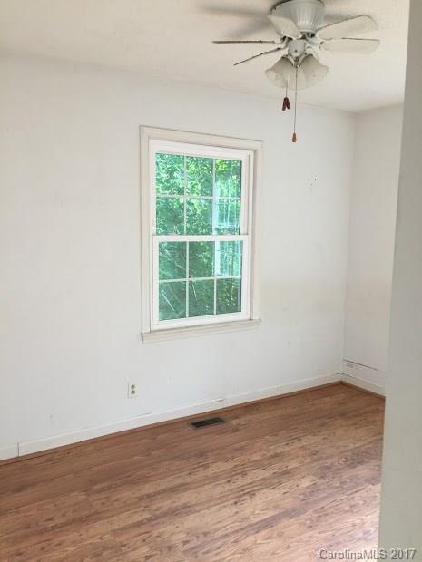 Happy Hollow - Residential