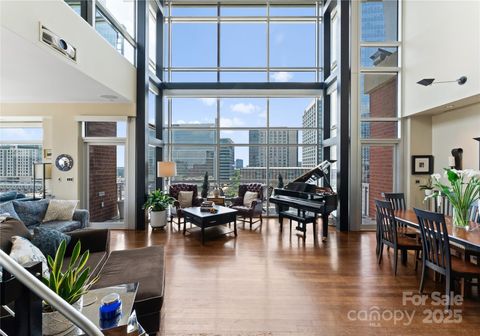 435 S Tryon Street 907 Charlotte NC 28202