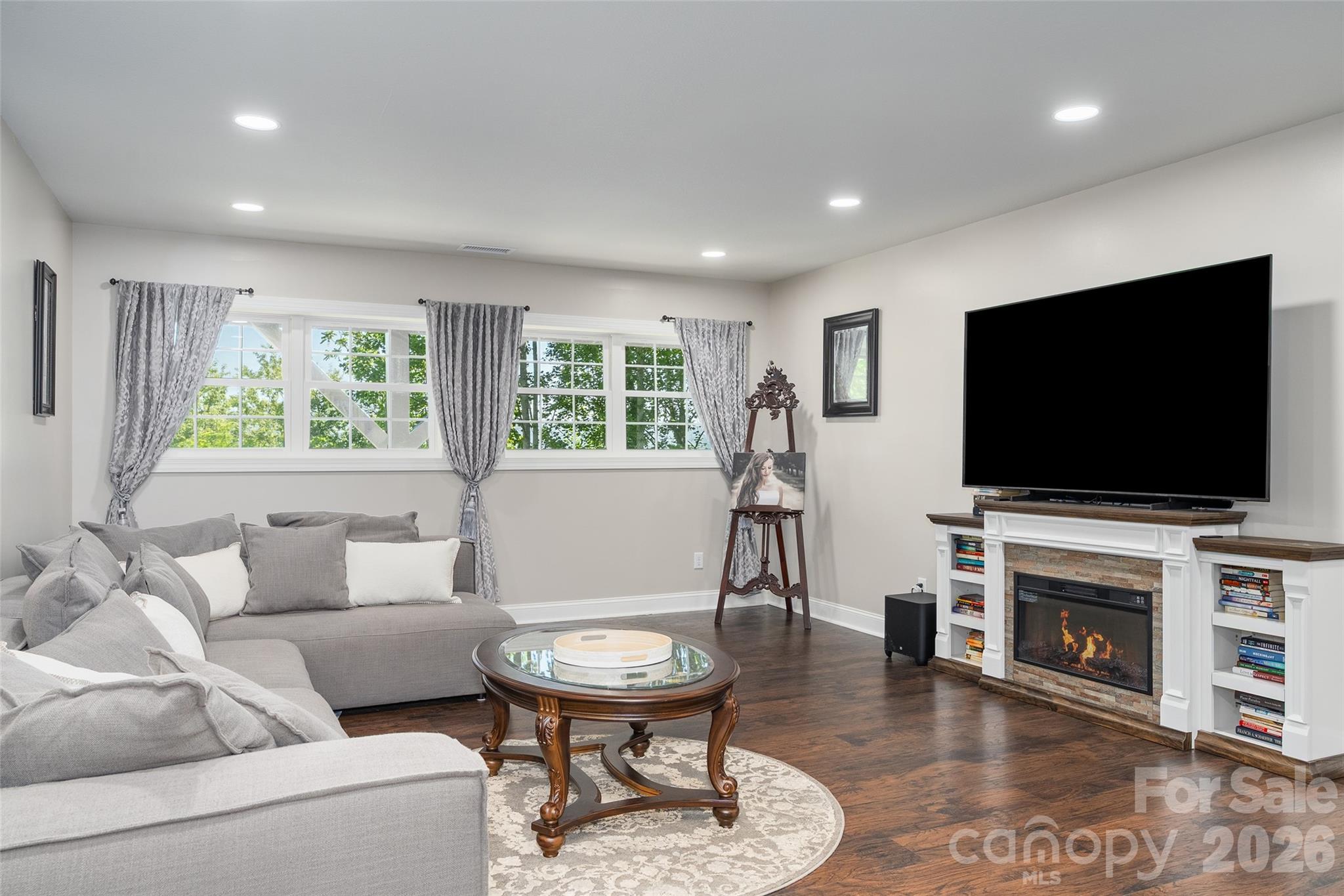 Hawk Mountain - Residential