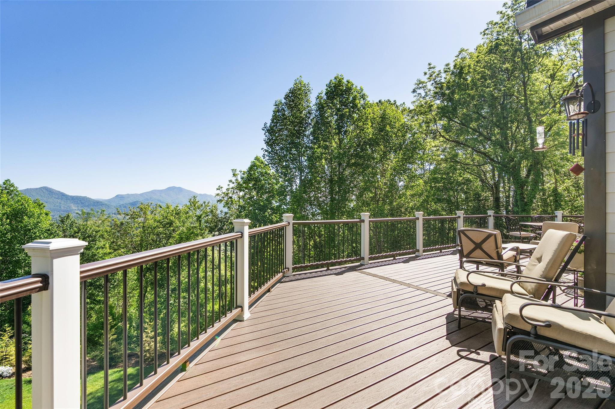 114 Nesting Ridge
