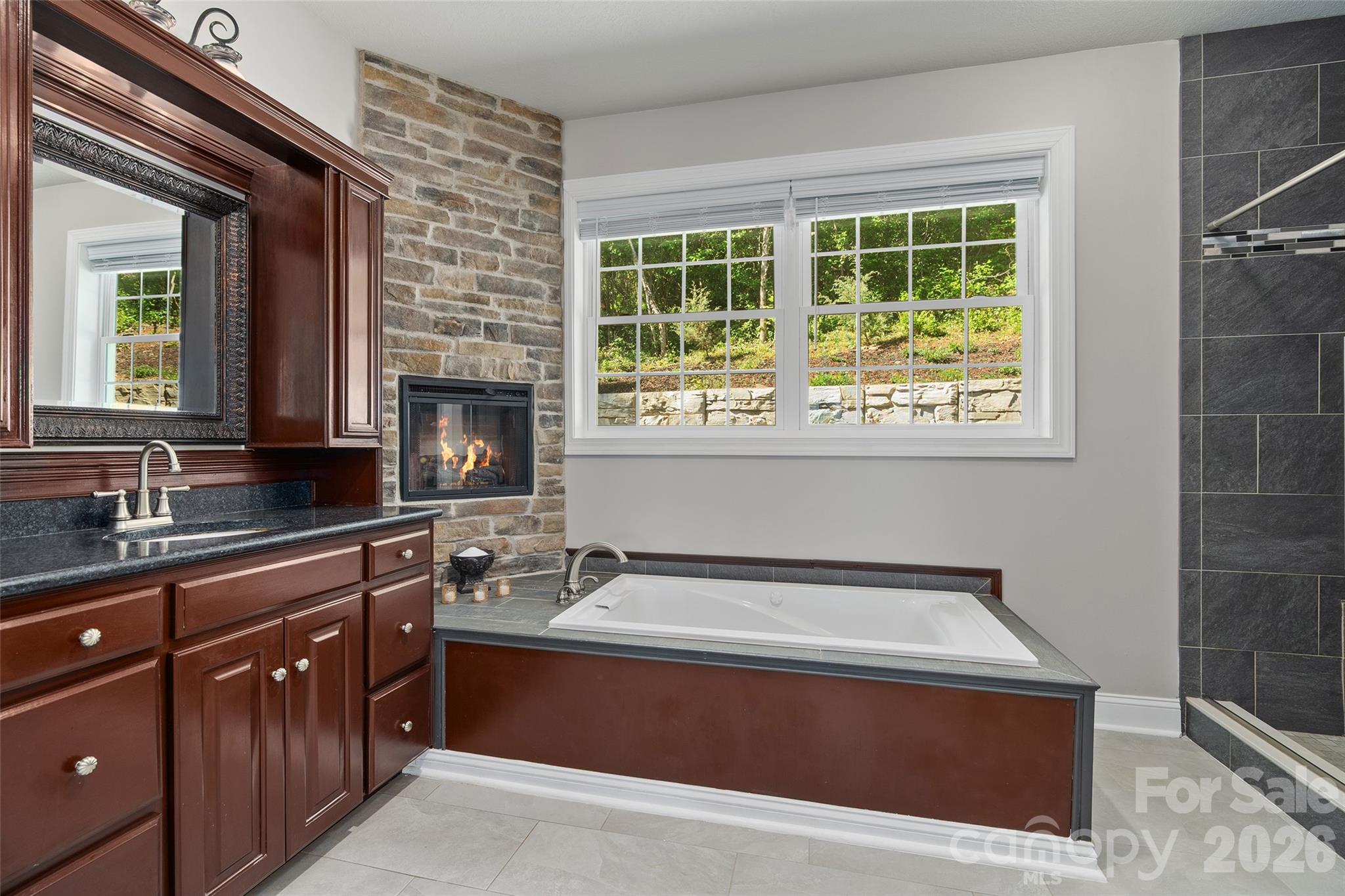 Hawk Mountain - Residential