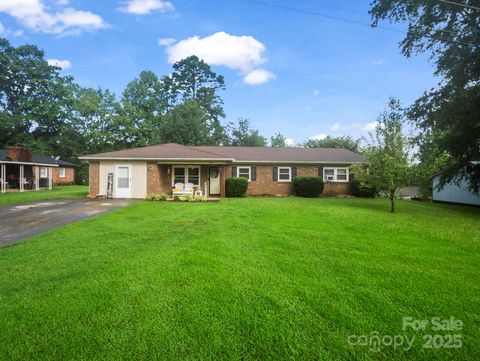 119 Oak Hill Drive Forest City NC 28043