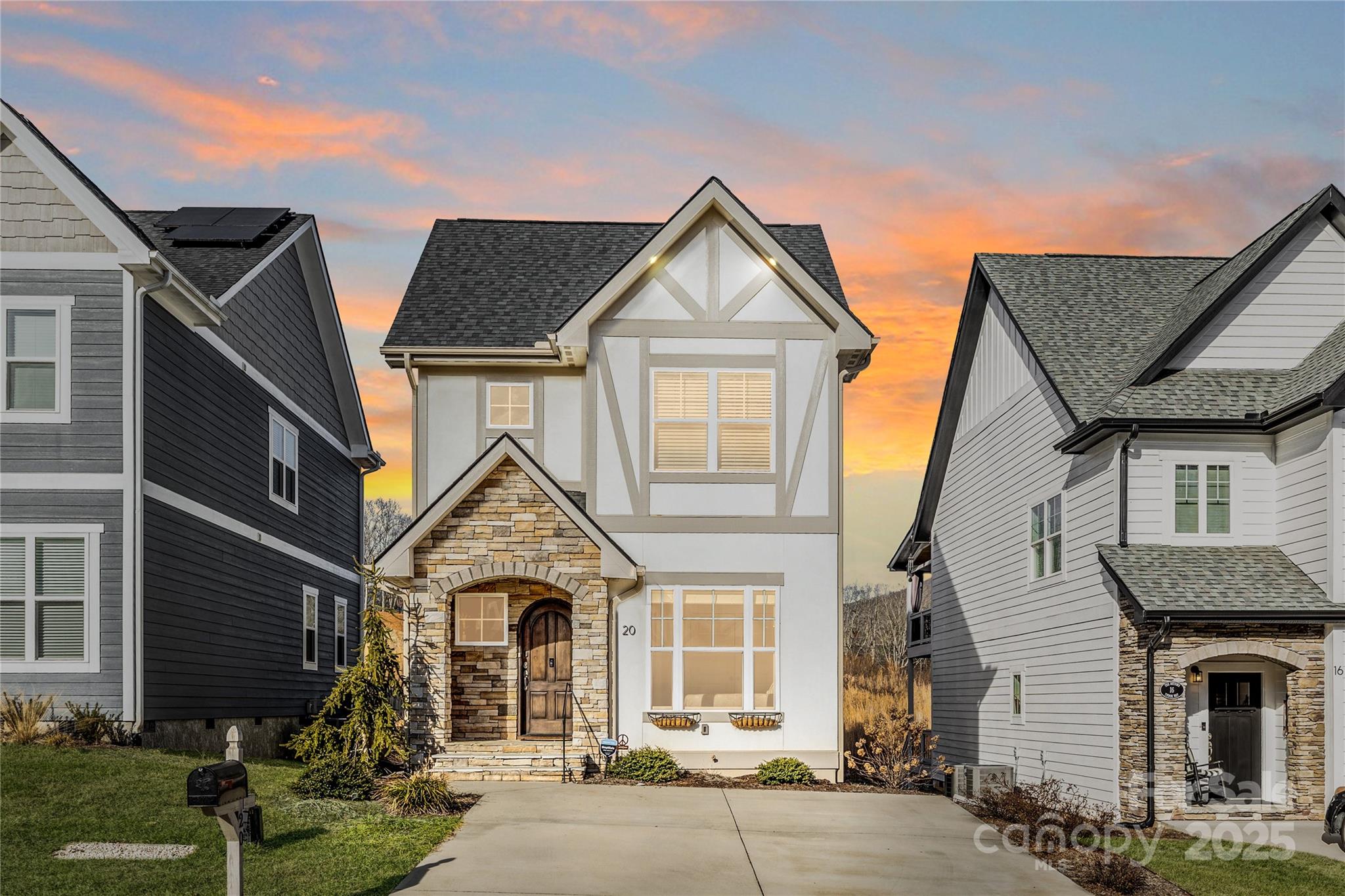 20 Tudor Way
