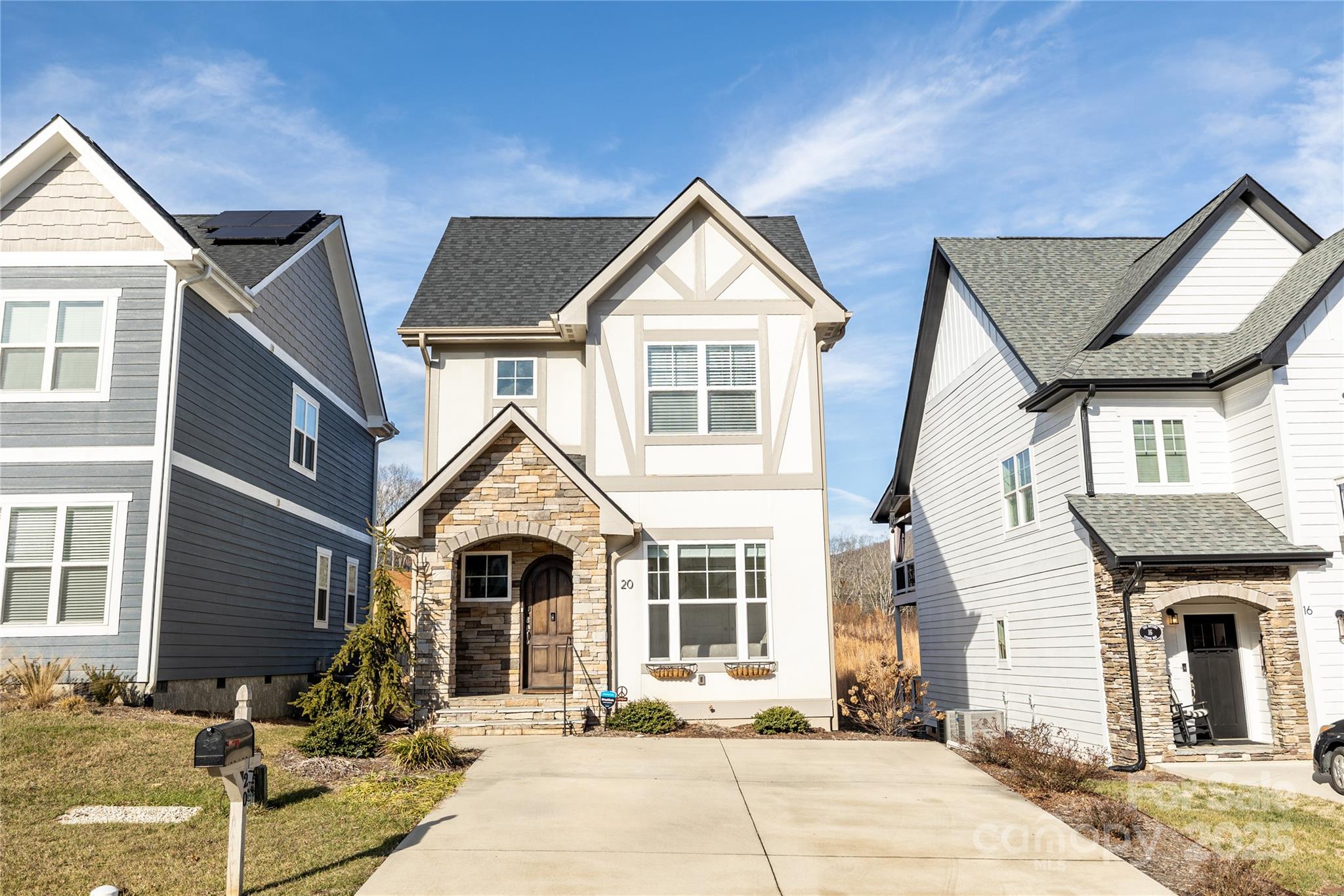20 Tudor Way