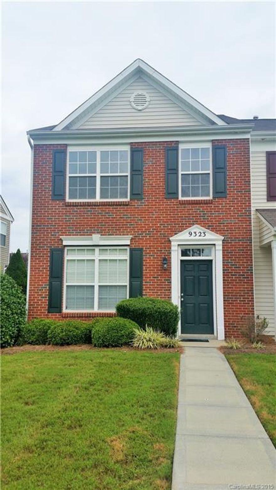 Great 2 Bedroom 2.5 Bathroom townhome in Villages at Rosedale located in Huntersville.  Great Room opens into dining area and kitchen with breakfast nook.  Kitchen has refrigerator, stove and dishwasher.  Both bedrooms are located upstairs.  Patio area with storage room.  New interior paint and carpet.  Great property, make your appointment today!
