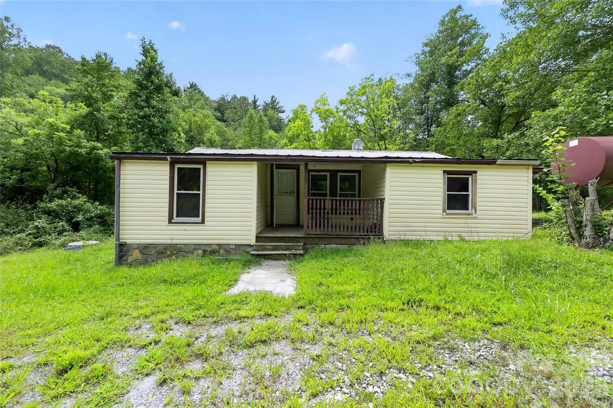 2797 Ht Road, Lenoir, NC, 28645
