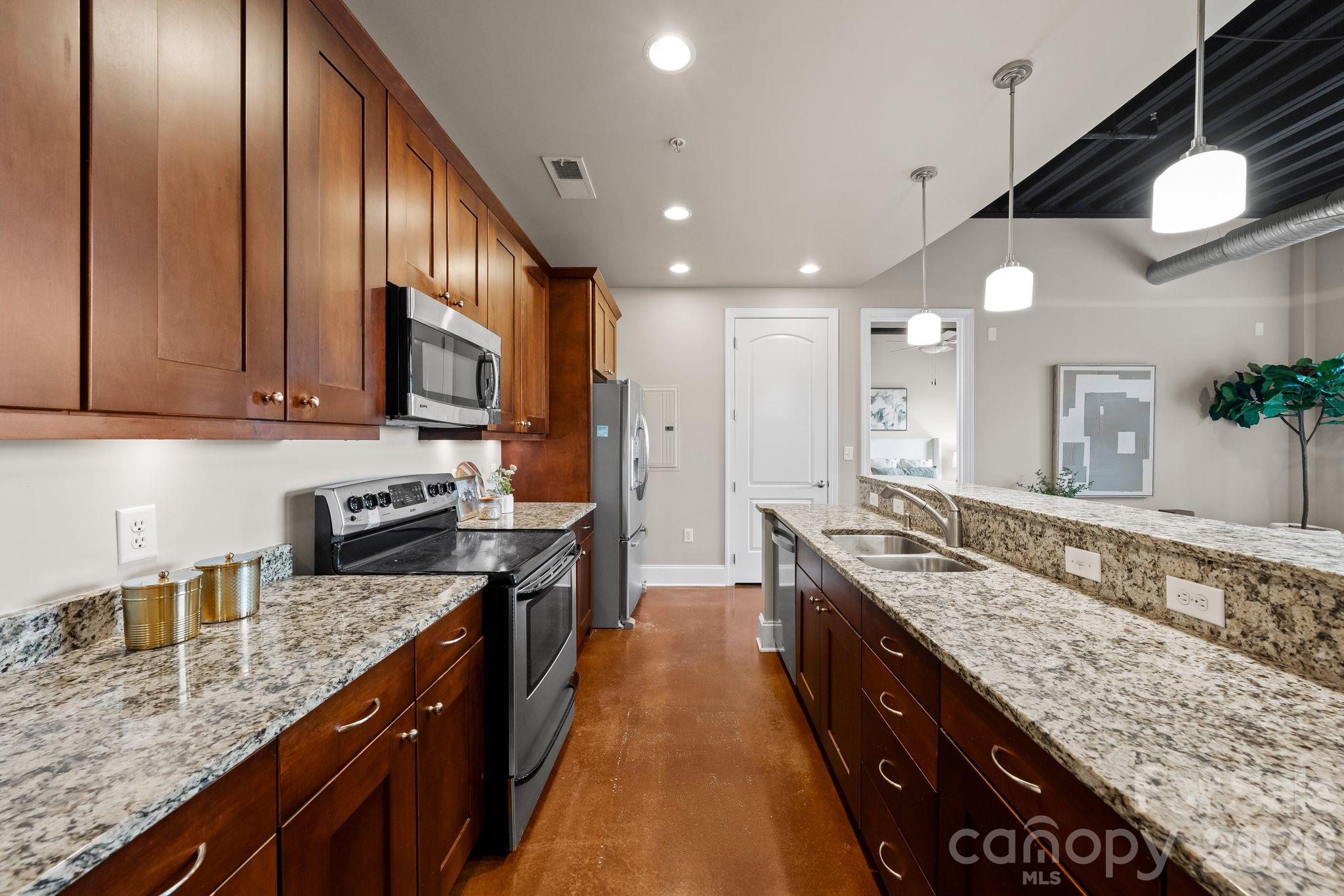 2338 Yadkin Avenue 207